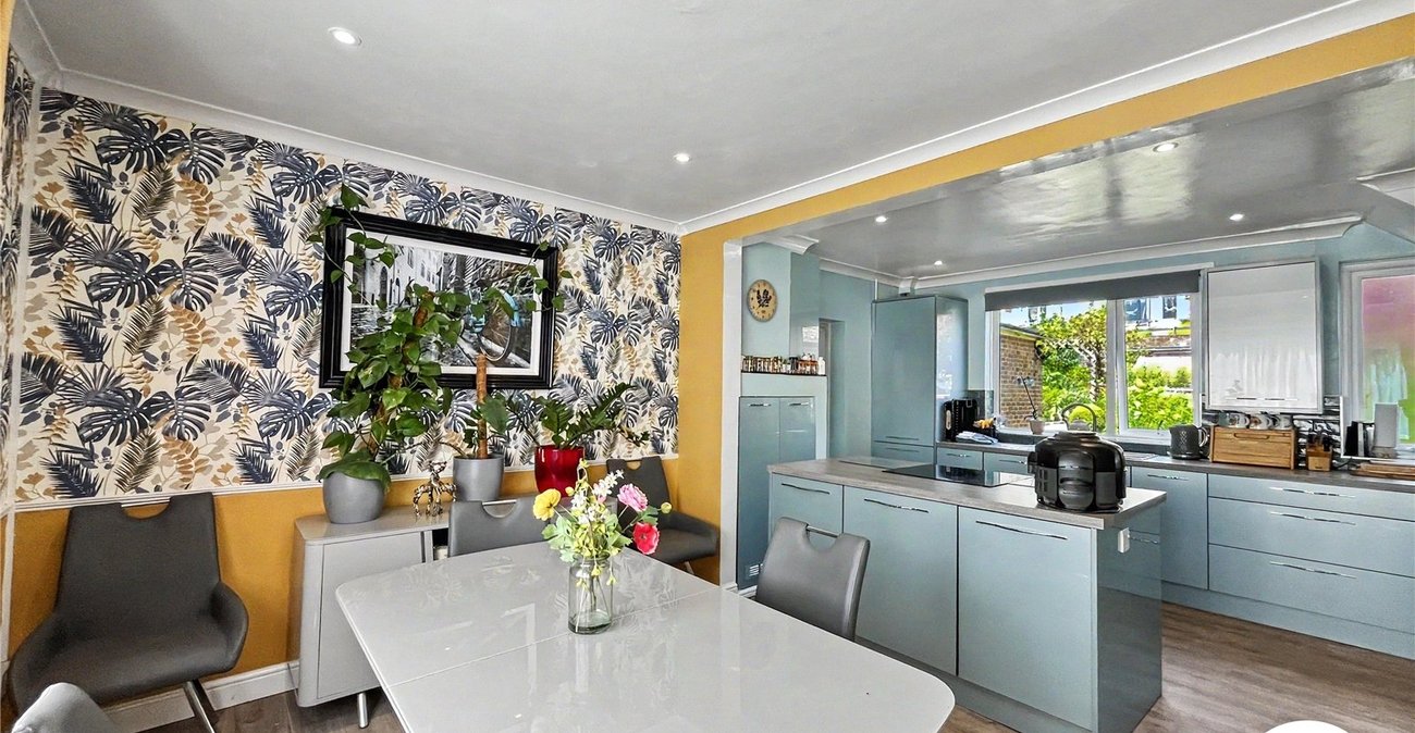 3 bedroom house for sale in Walderslade | Robinson Michael & Jackson