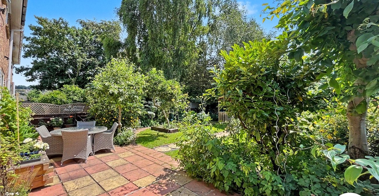 3 bedroom house for sale in Walderslade | Robinson Michael & Jackson
