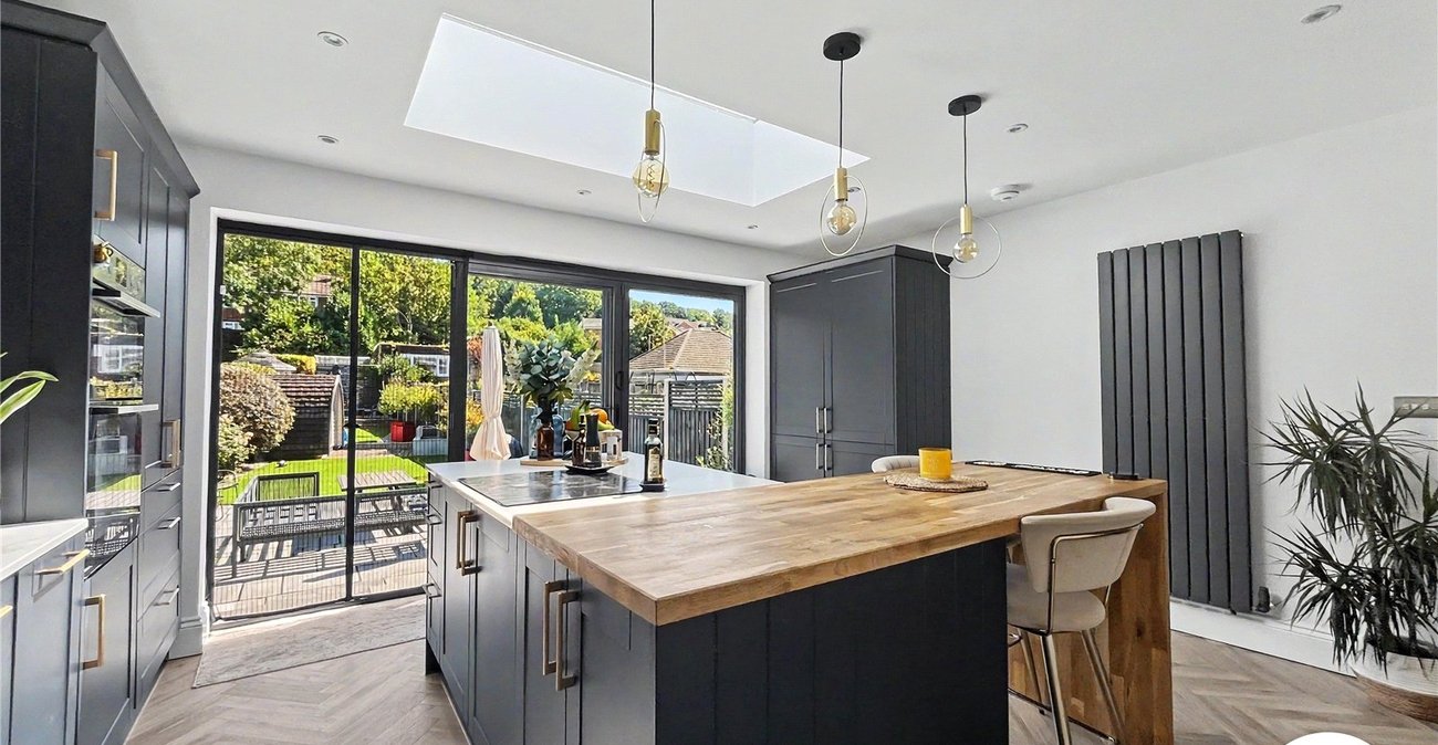 3 bedroom house for sale in Walderslade | Robinson Michael & Jackson