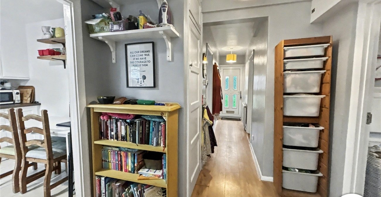 2 bedroom property for sale in Sidcup | Robinson Jackson