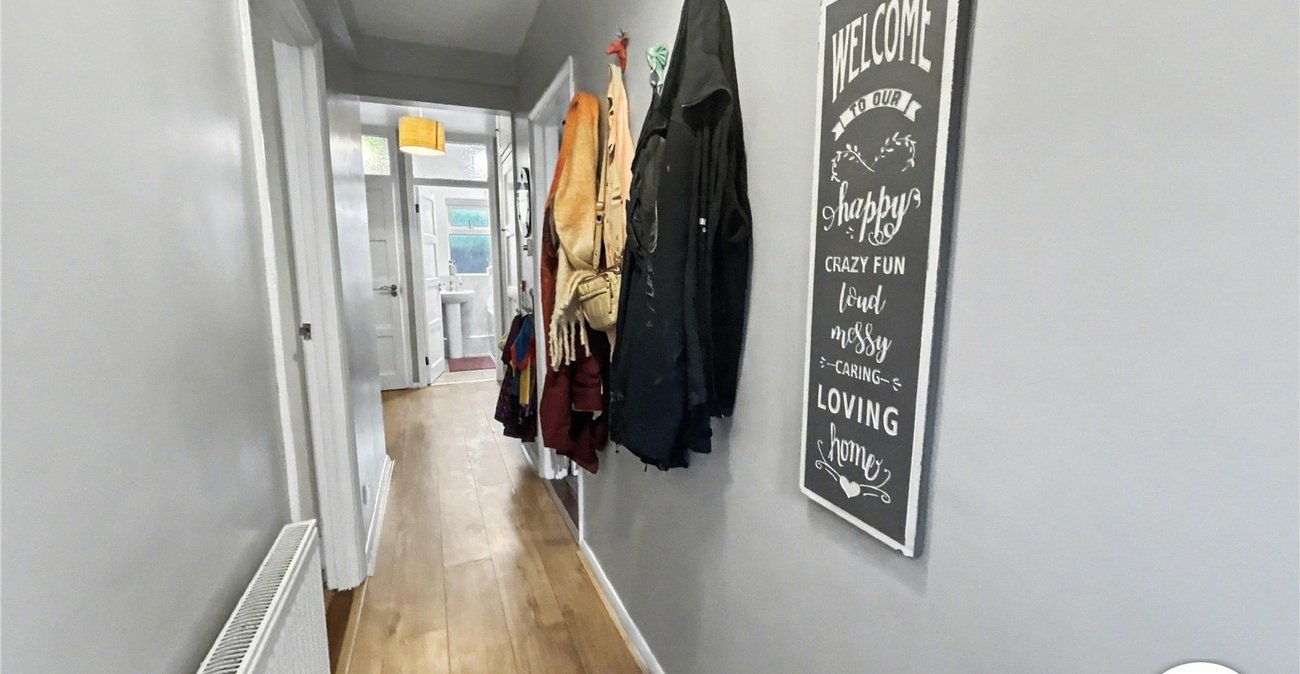 2 bedroom property for sale in Sidcup | Robinson Jackson