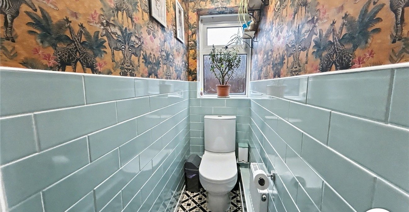 2 bedroom property for sale in Sidcup | Robinson Jackson