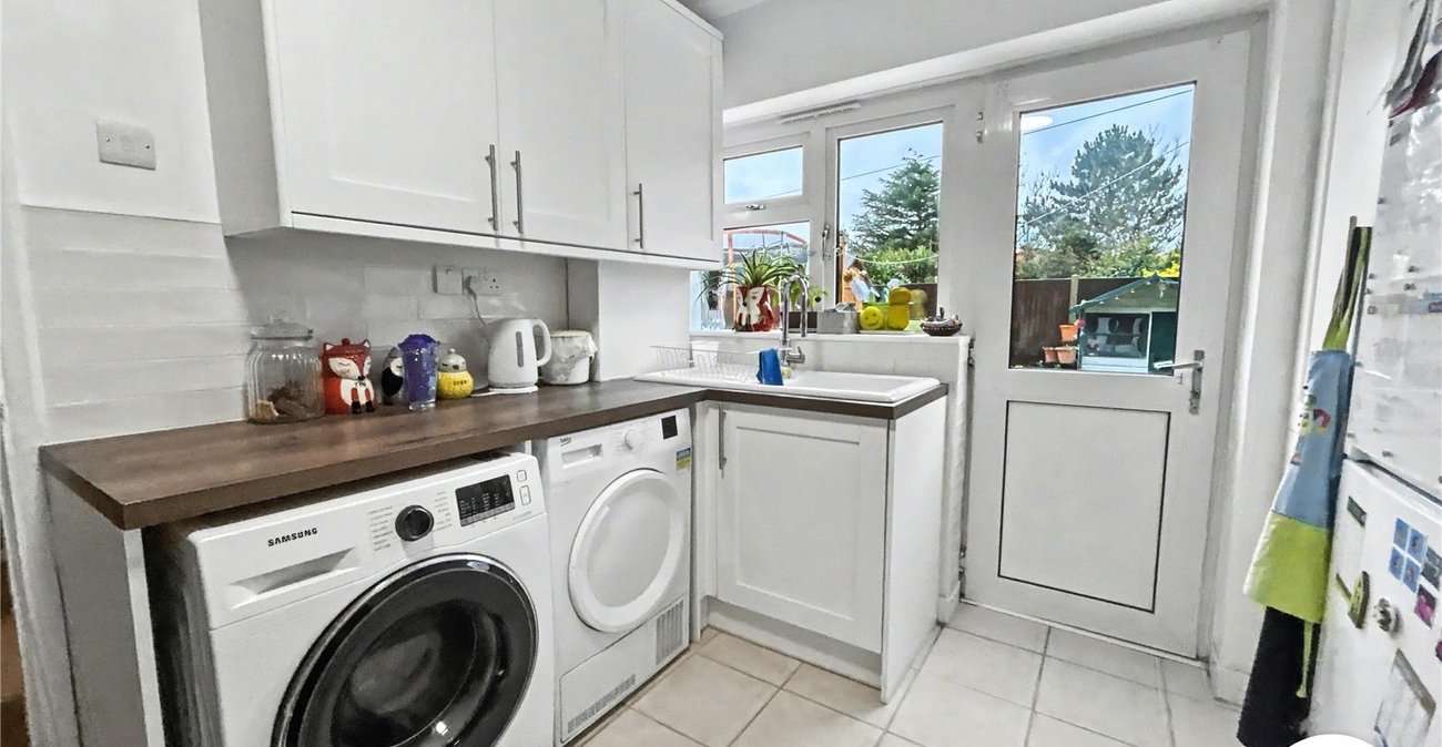 2 bedroom property for sale in Sidcup | Robinson Jackson