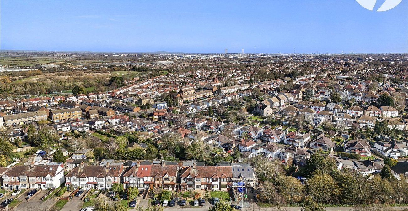 3 bedroom house for sale in Dartford | Robinson Jackson