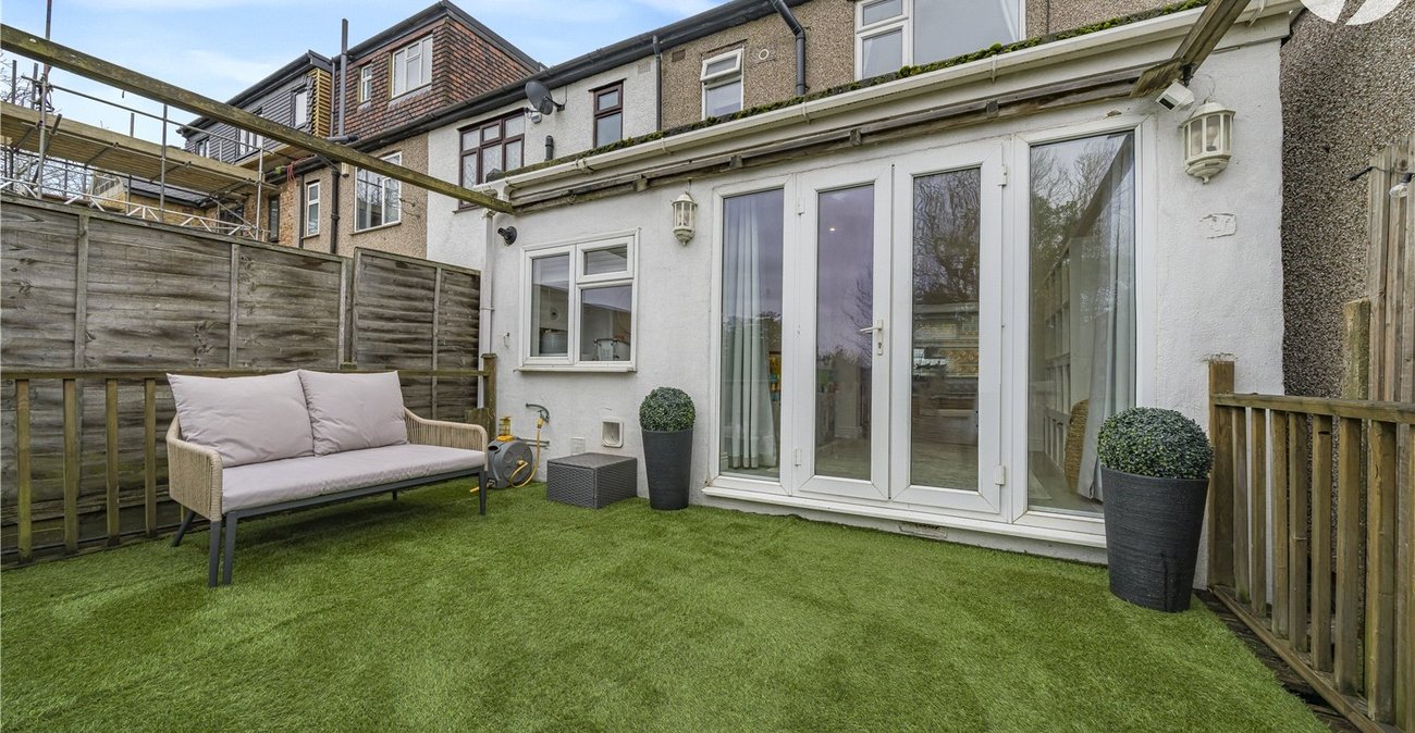 3 bedroom house for sale in Dartford | Robinson Jackson