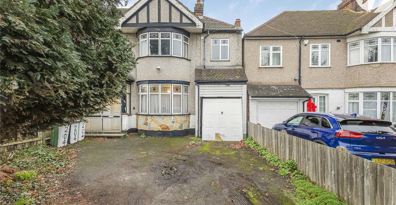 4 bedroom house for sale in West Dartford | Robinson Jackson