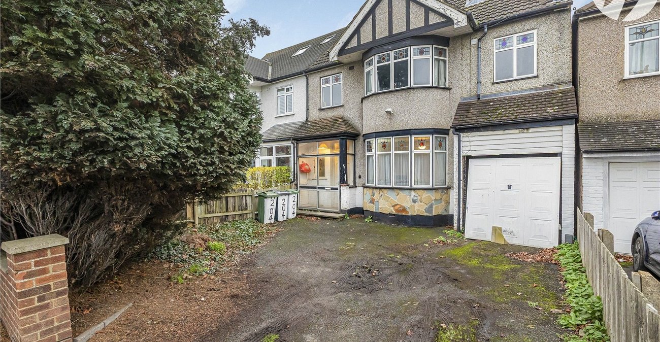 4 bedroom house for sale in West Dartford | Robinson Jackson