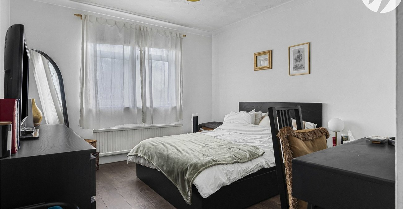 4 bedroom house for sale in West Dartford | Robinson Jackson