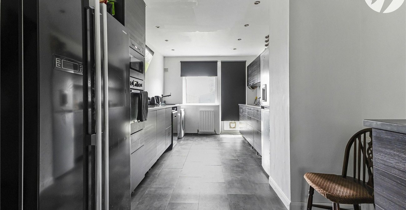 4 bedroom house for sale in West Dartford | Robinson Jackson