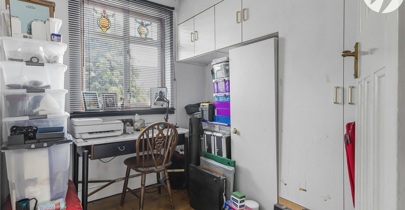 4 bedroom house for sale in West Dartford | Robinson Jackson