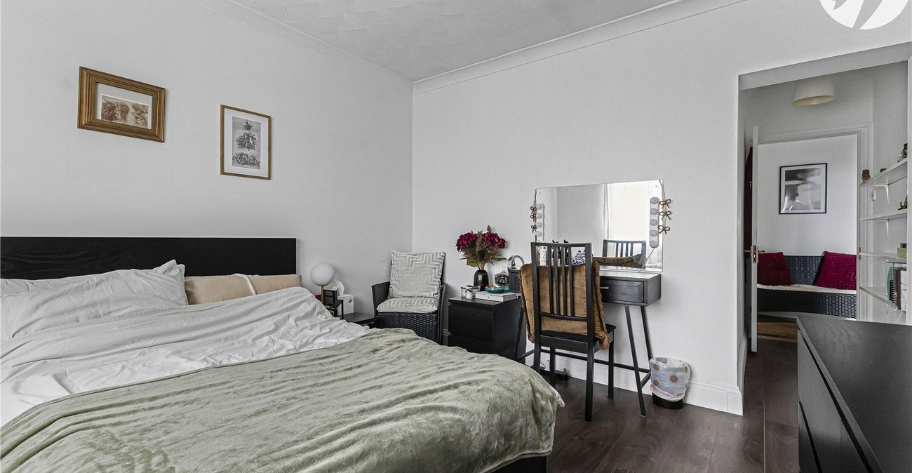 4 bedroom house for sale in West Dartford | Robinson Jackson