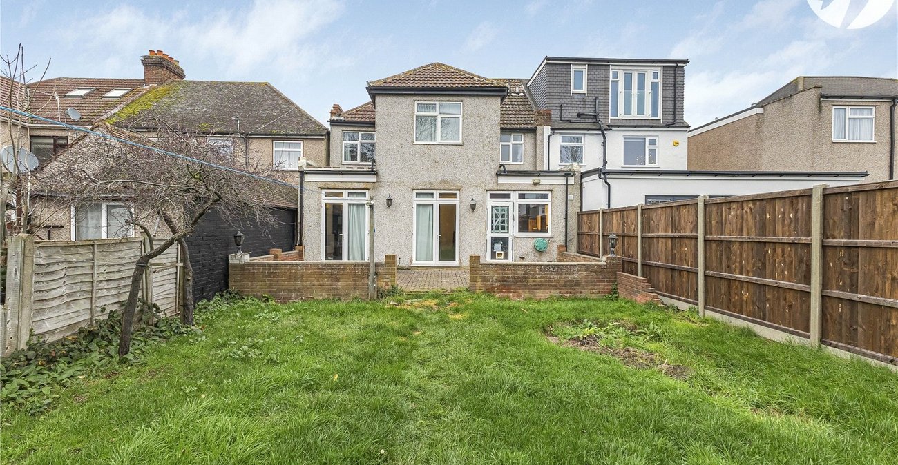 4 bedroom house for sale in West Dartford | Robinson Jackson