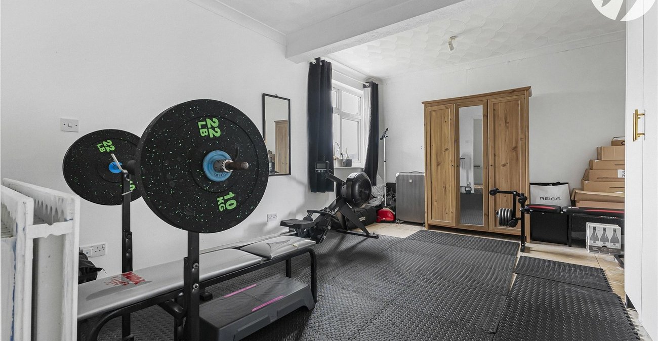 4 bedroom house for sale in West Dartford | Robinson Jackson