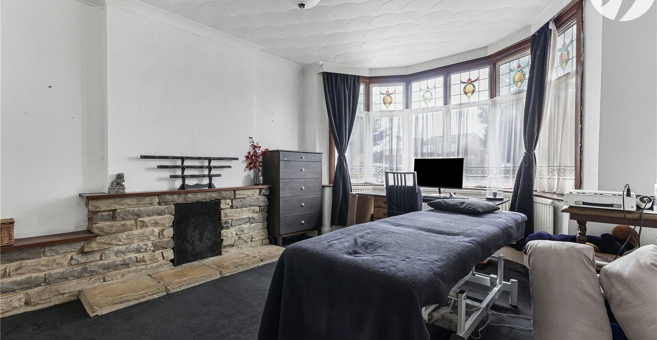 4 bedroom house for sale in West Dartford | Robinson Jackson