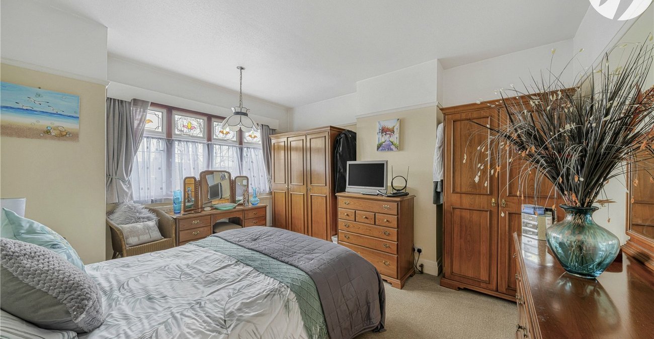 3 bedroom house for sale in West Dartford | Robinson Jackson