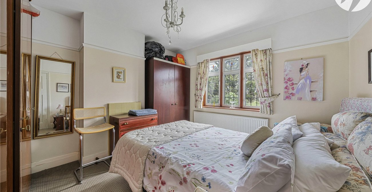 3 bedroom house for sale in West Dartford | Robinson Jackson