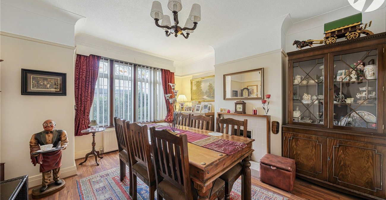 3 bedroom house for sale in West Dartford | Robinson Jackson