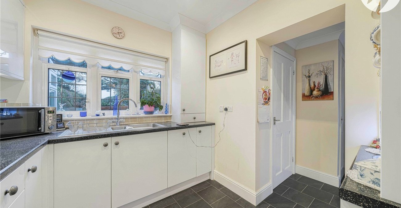 3 bedroom house for sale in West Dartford | Robinson Jackson