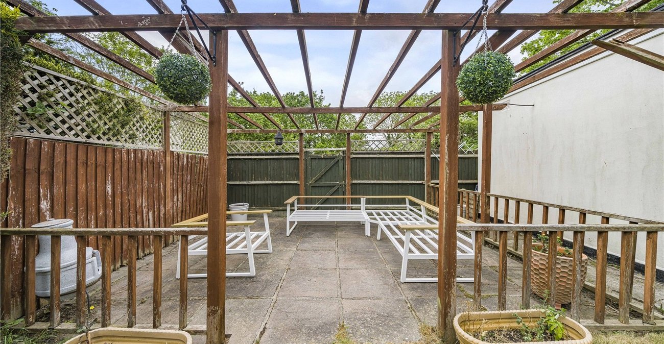 4 bedroom house for sale in West Dartford | Robinson Jackson