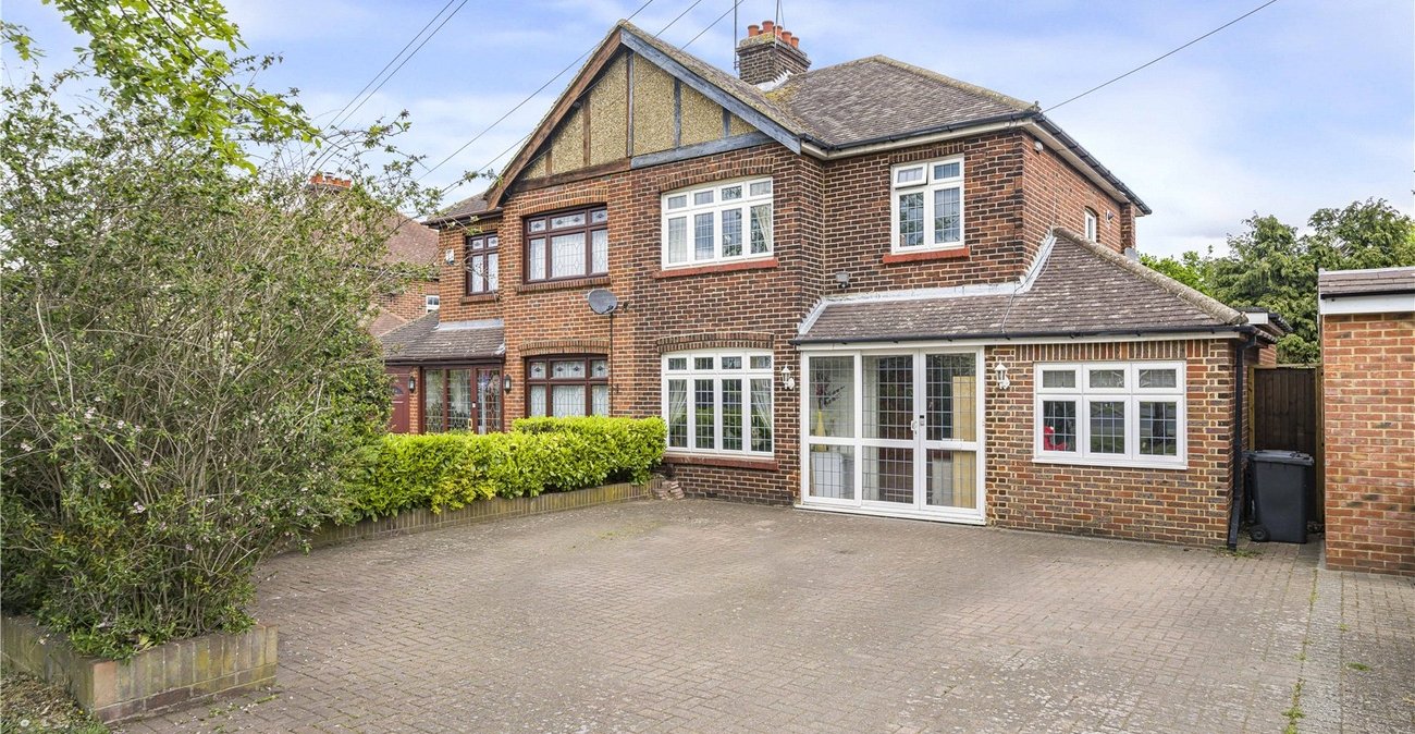 4 bedroom house for sale in West Dartford | Robinson Jackson