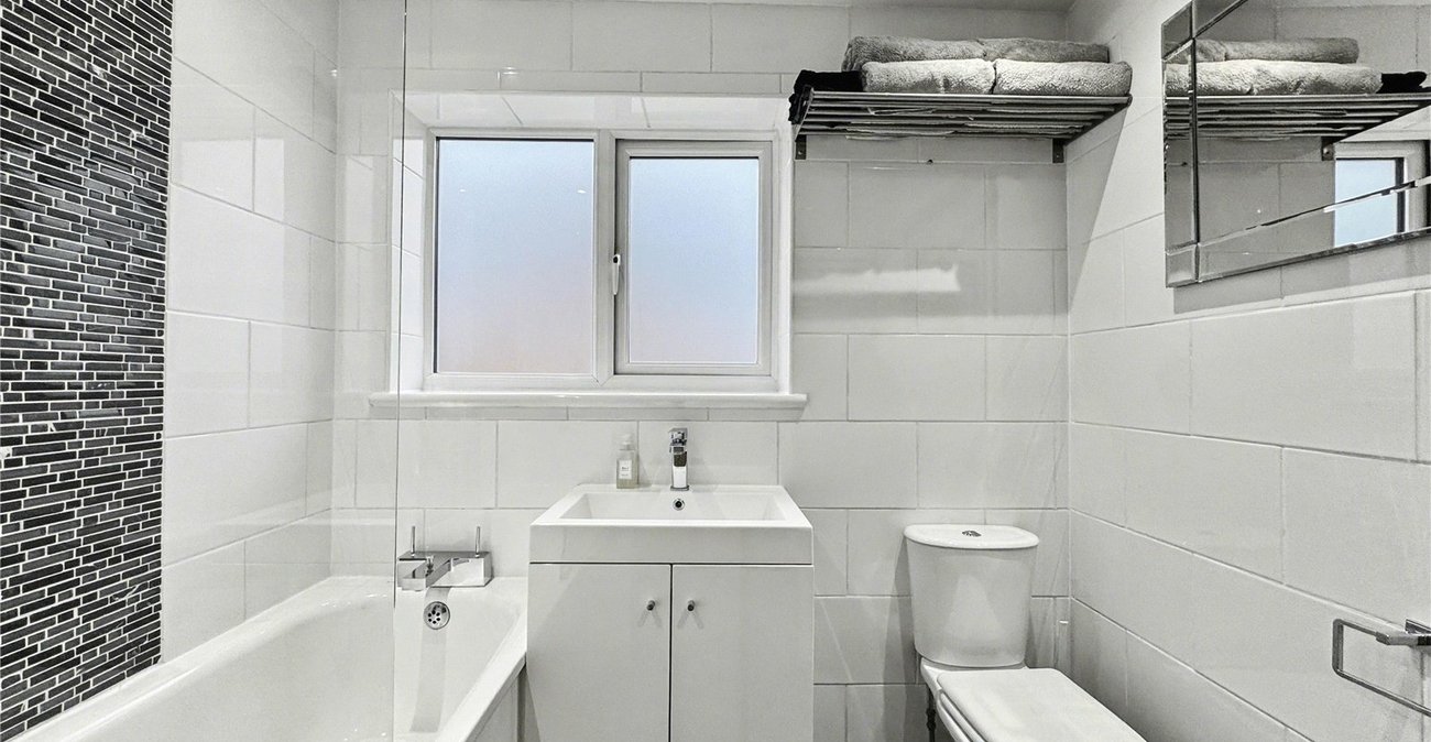 3 bedroom house for sale in Wigmore | Robinson Michael & Jackson