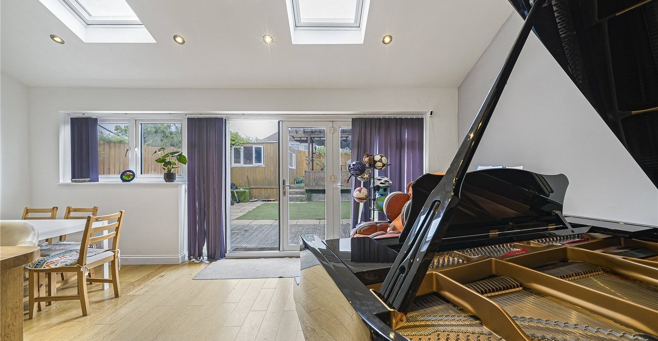 4 bedroom house for sale in Dartford | Robinson Jackson