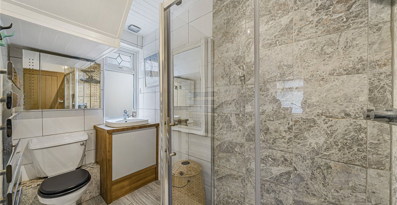 4 bedroom house for sale in Dartford | Robinson Jackson