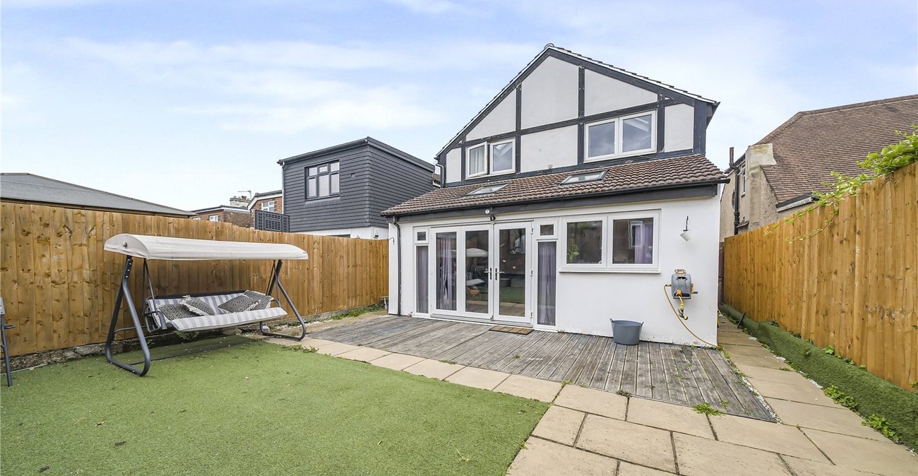 4 bedroom house for sale in Dartford | Robinson Jackson