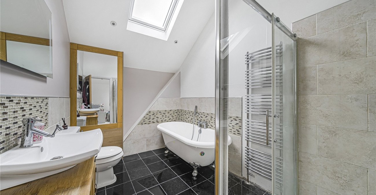 4 bedroom house for sale in Dartford | Robinson Jackson