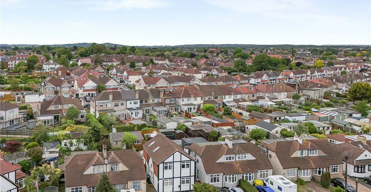 4 bedroom house for sale in Dartford | Robinson Jackson