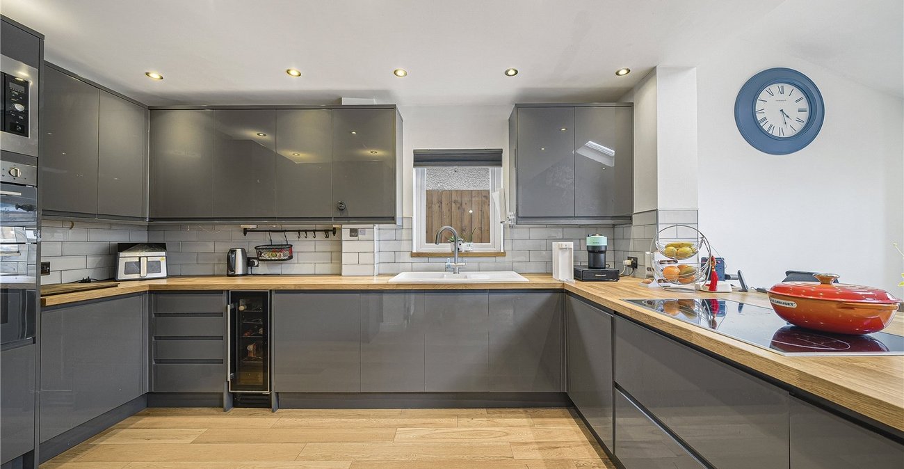 4 bedroom house for sale in Dartford | Robinson Jackson