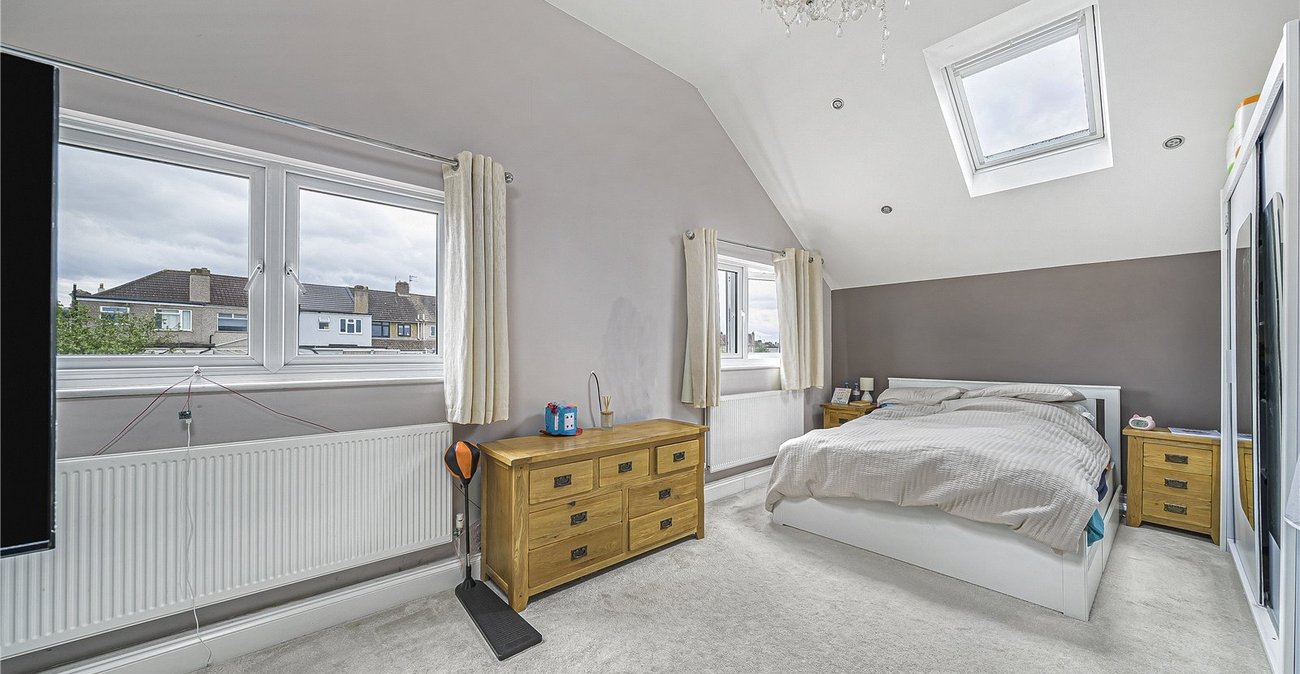 4 bedroom house for sale in Dartford | Robinson Jackson