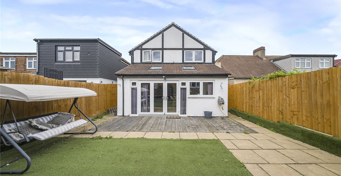 4 bedroom house for sale in Dartford | Robinson Jackson