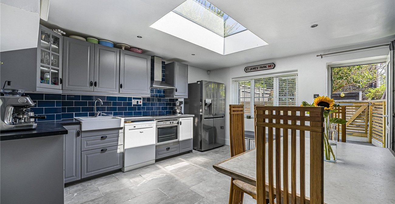 2 bedroom house for sale in Dartford | Robinson Jackson