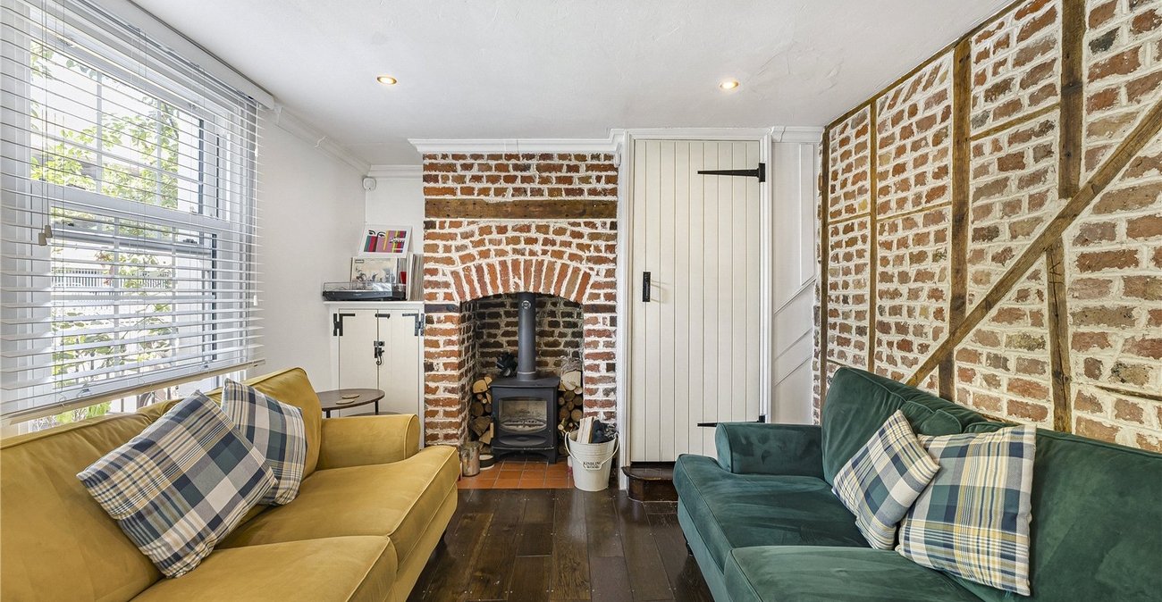 2 bedroom house for sale in Dartford | Robinson Jackson