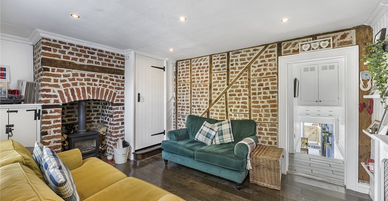 2 bedroom house for sale in Dartford | Robinson Jackson