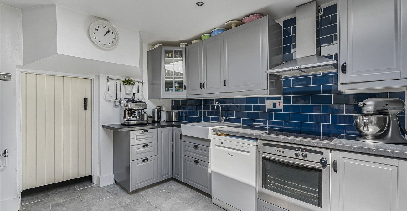 2 bedroom house for sale in Dartford | Robinson Jackson