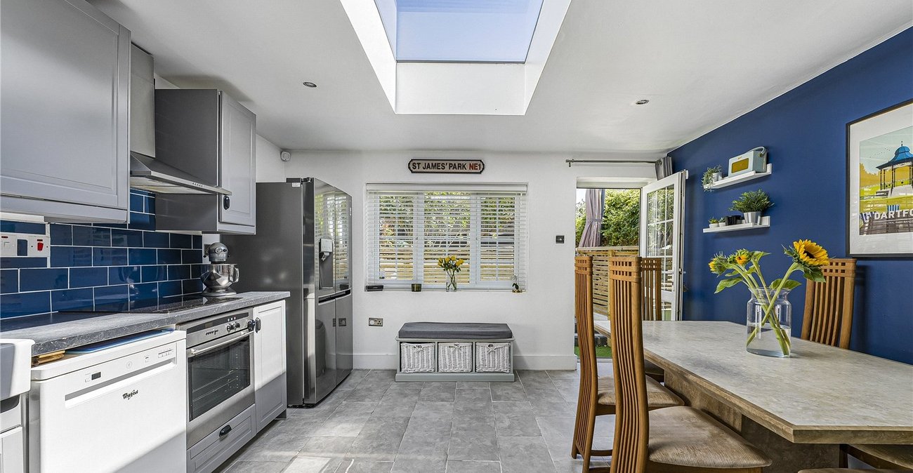 2 bedroom house for sale in Dartford | Robinson Jackson