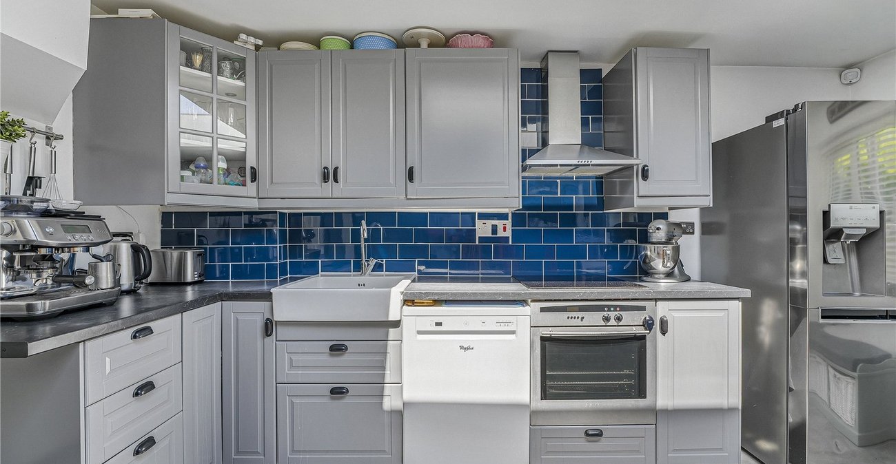 2 bedroom house for sale in Dartford | Robinson Jackson