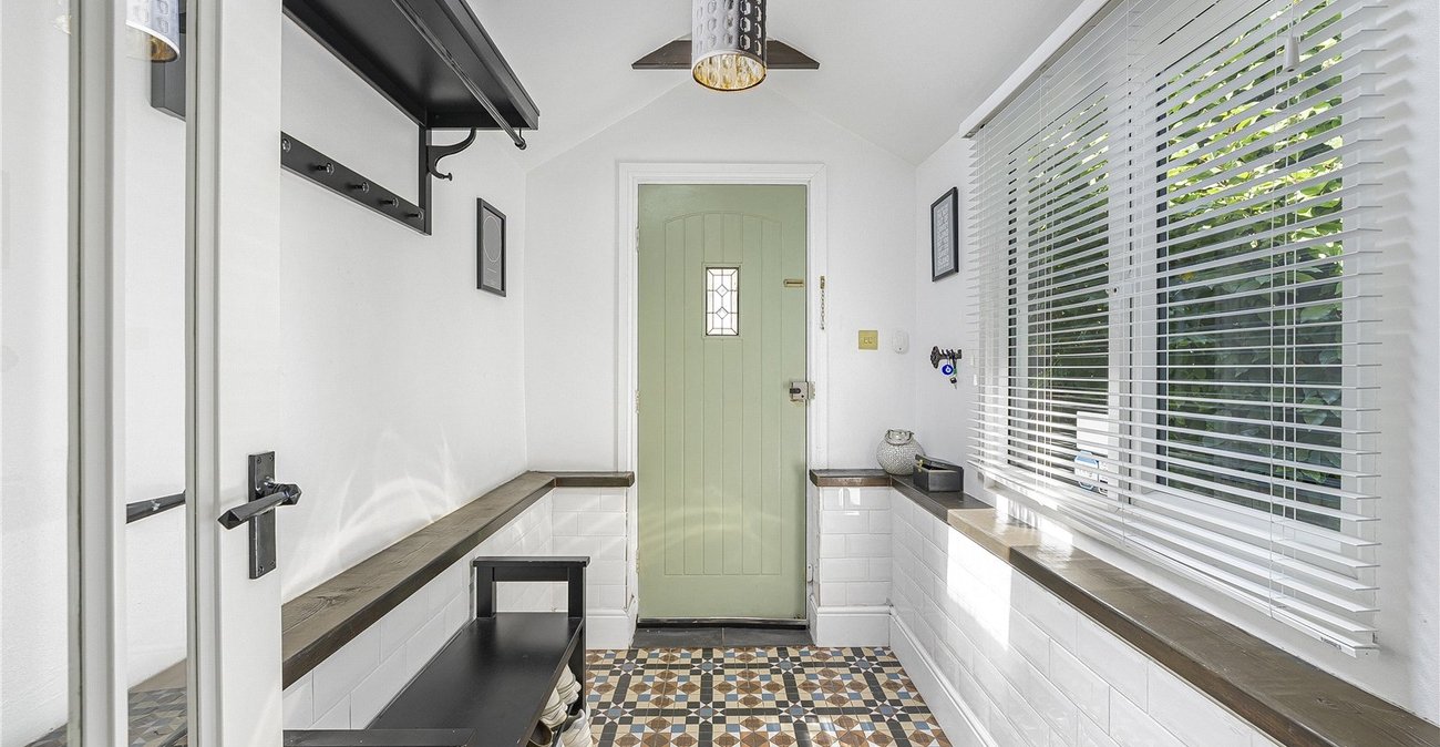 2 bedroom house for sale in Dartford | Robinson Jackson