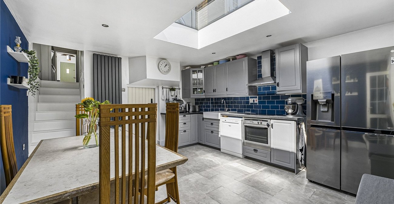 2 bedroom house for sale in Dartford | Robinson Jackson