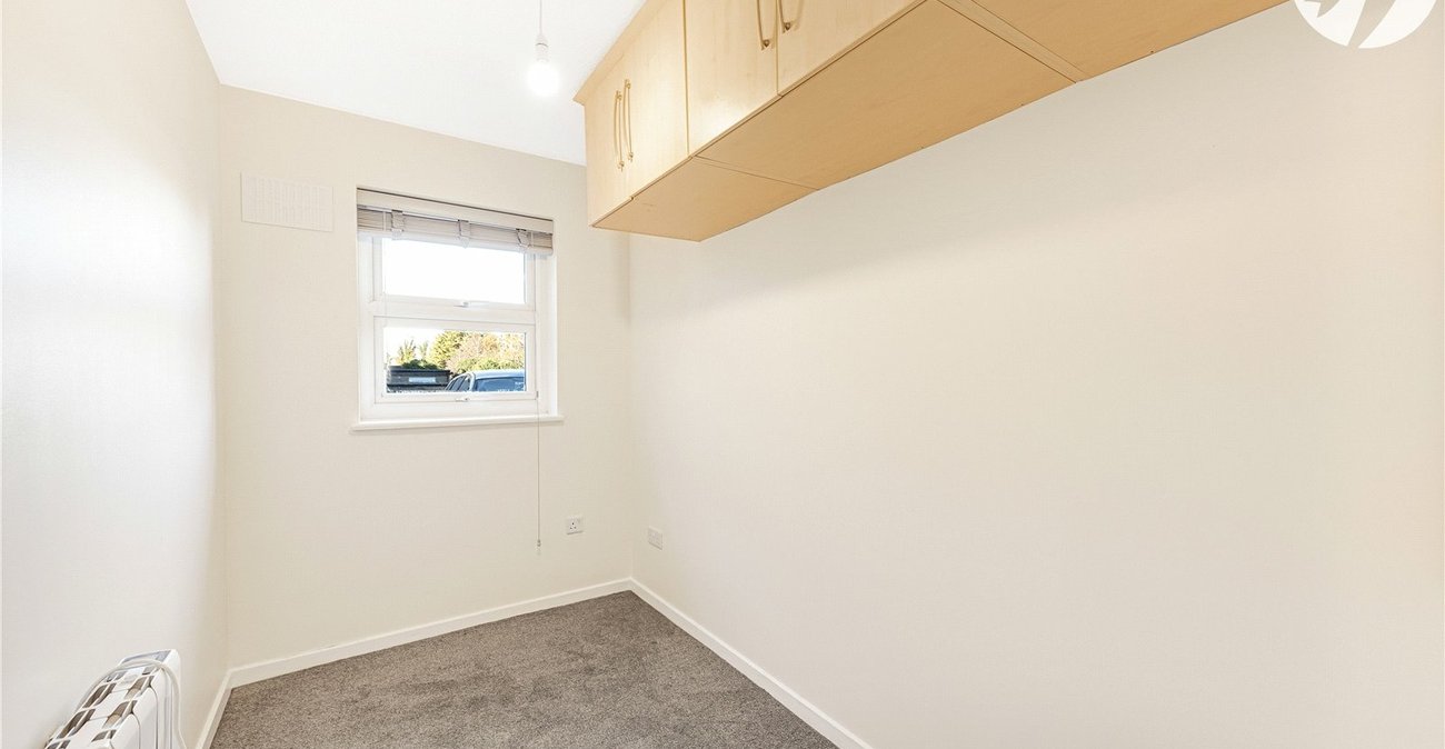 2 bedroom property for sale in Dartford | Robinson Jackson