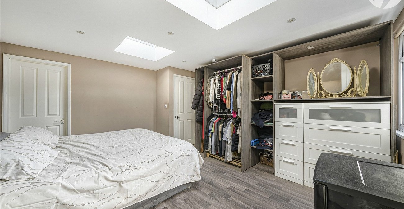 4 bedroom house for sale in Dartford | Robinson Jackson