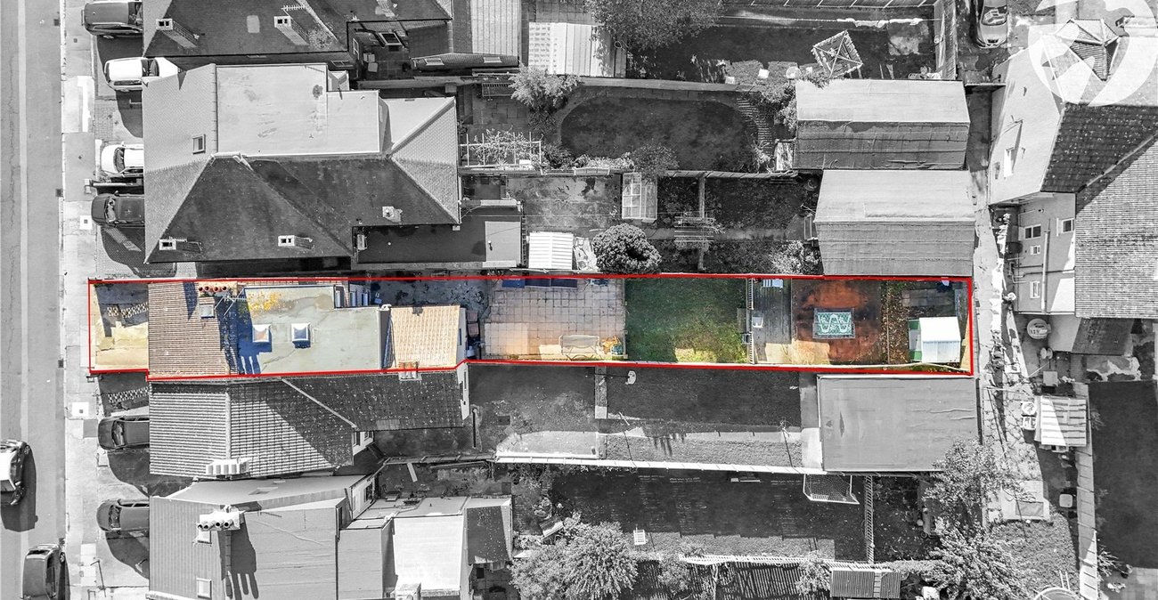 4 bedroom house for sale in Dartford | Robinson Jackson