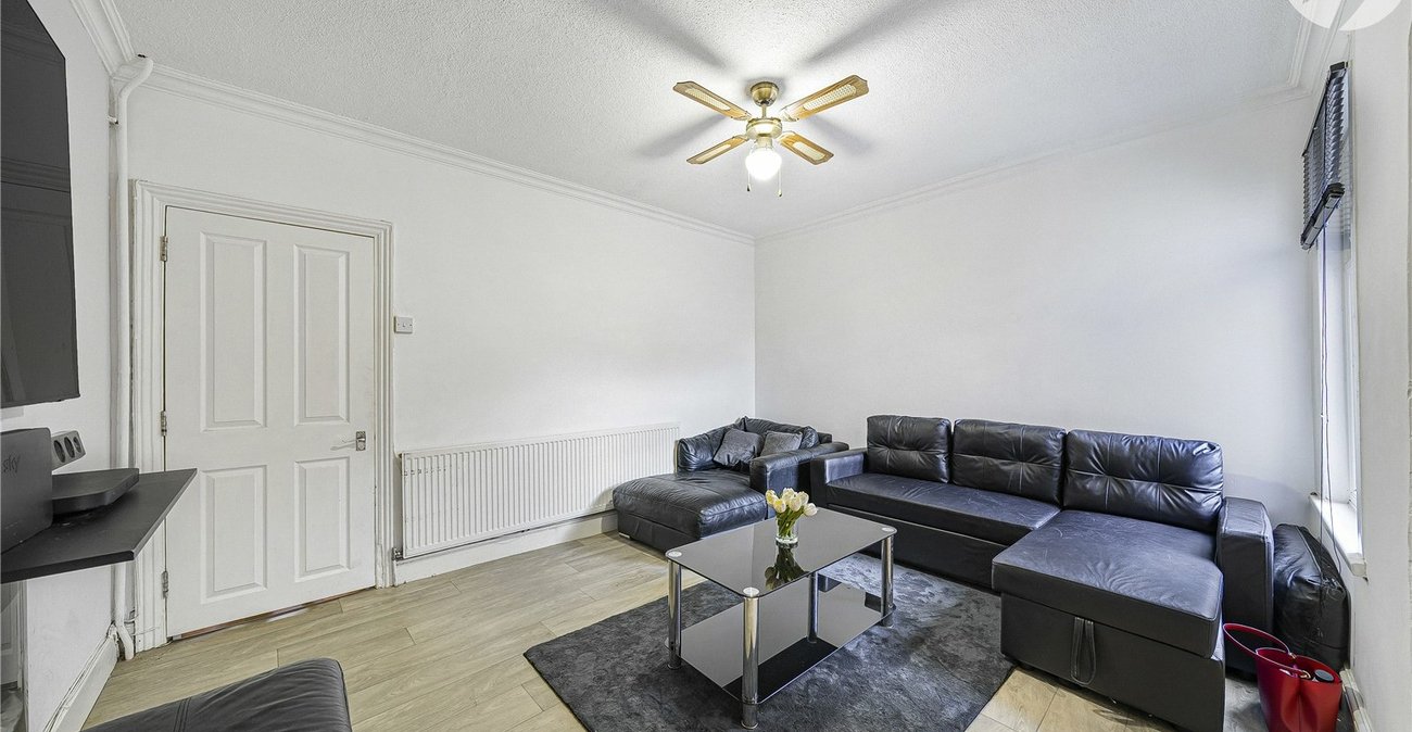 4 bedroom house for sale in Dartford | Robinson Jackson