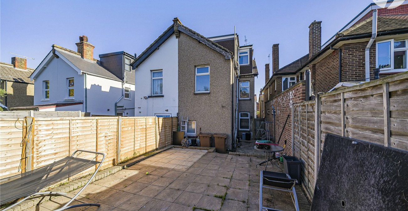 4 bedroom house for sale in Dartford | Robinson Jackson