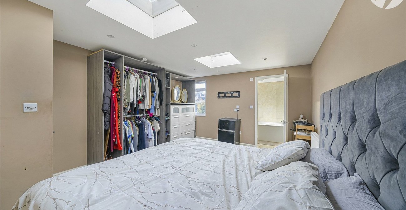 4 bedroom house for sale in Dartford | Robinson Jackson