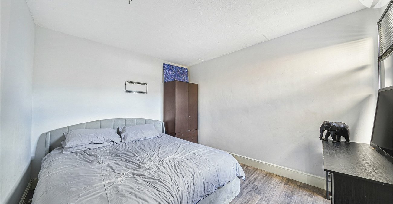 4 bedroom house for sale in Dartford | Robinson Jackson