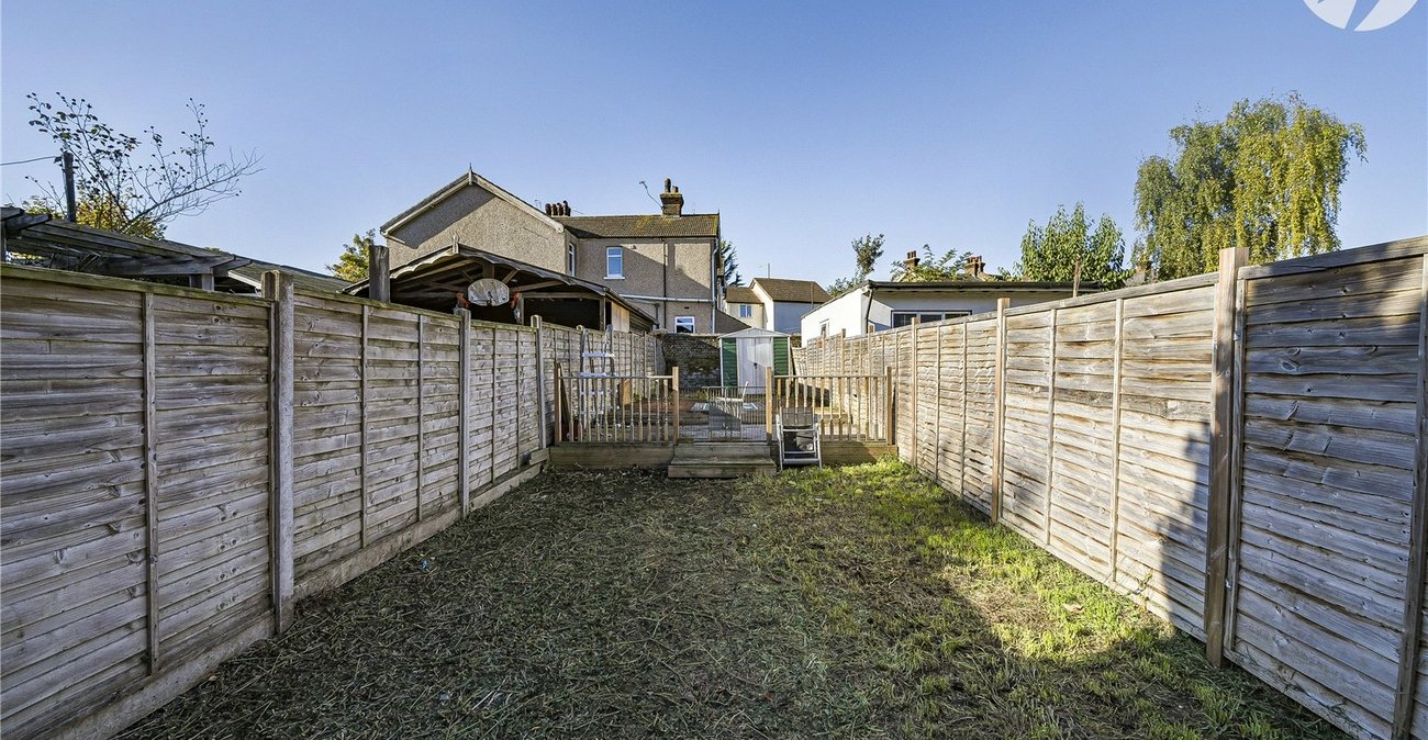 4 bedroom house for sale in Dartford | Robinson Jackson