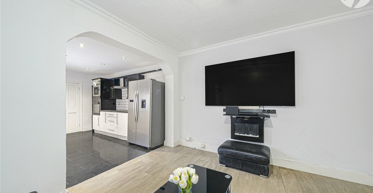 4 bedroom house for sale in Dartford | Robinson Jackson